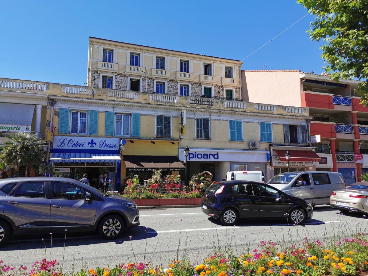 Le Foch2 By Booking Guys Villefranche-sur-Mer Bagian luar foto